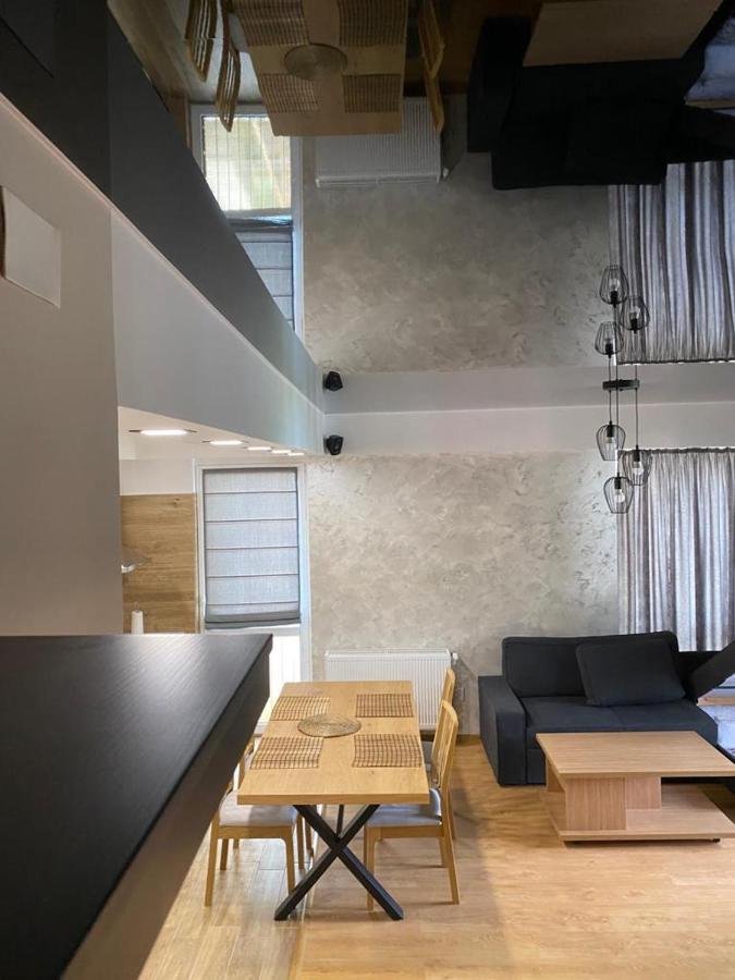 Criss Apartament 锡纳亚 外观 照片