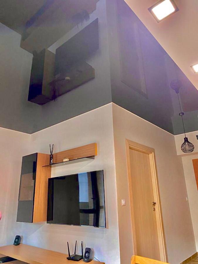 Criss Apartament 锡纳亚 外观 照片